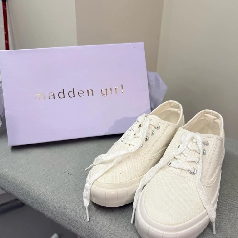 Madden Girl | White Canvas Sneakers